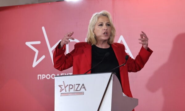 Ρένα Δούρου: Διέγραψε τη Νίνα Κασιμάτη από την ΚΟ του ΣΥΡΙΖΑ – Ζητεί από την Όλγα Γεροβασίλη να παραδώσει την έδρα της