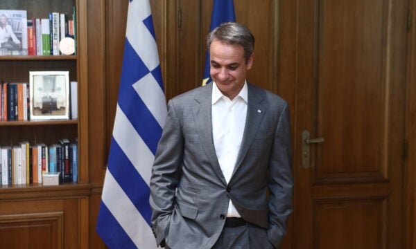 Μητσοτάκης στο Politico: Η ΕΕ χρειάζεται νέα μέτρα για την εργαλειοποίηση της μετανάστευσης
