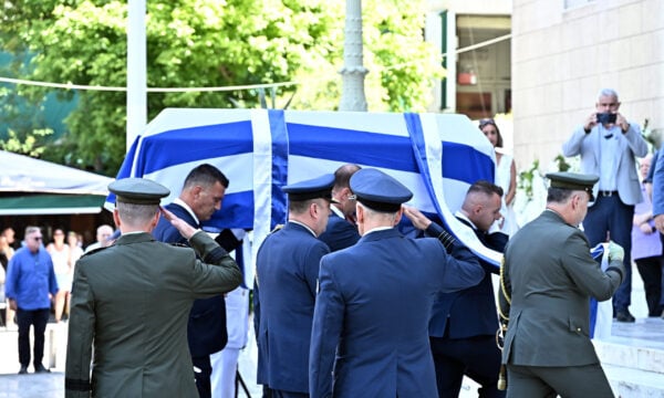 Γιάννης Βαρβιτσιώτης: «ύστατο χαίρε» στη Μητρόπολη Αθηνών