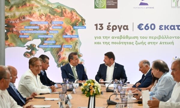 Πρόγραμμα 60,4 εκατ. ευρώ για 13 αναπλάσεις σε πάρκα, πλατείες και δημόσιους χώρους στην Αττική