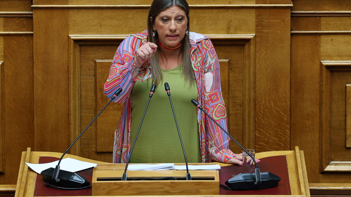 Ζωή Κωνσταντοπούλου: Δεν έχετε 2,1 δισ. ευρώ για τους μισθούς στο δημόσιο, βρίσκετε όμως 49 δισ. ευρώ για πρόωρη αποπληρωμή μη οφειλόμενου χρέους 1 Ζωή Κωνσταντοπούλου: Δεν έχετε 2,1 δισ. ευρώ για τους μισθούς στο δημόσιο, βρίσκετε όμως 49 δισ. ευρώ για πρόωρη αποπληρωμή μη οφειλόμενου χρέους