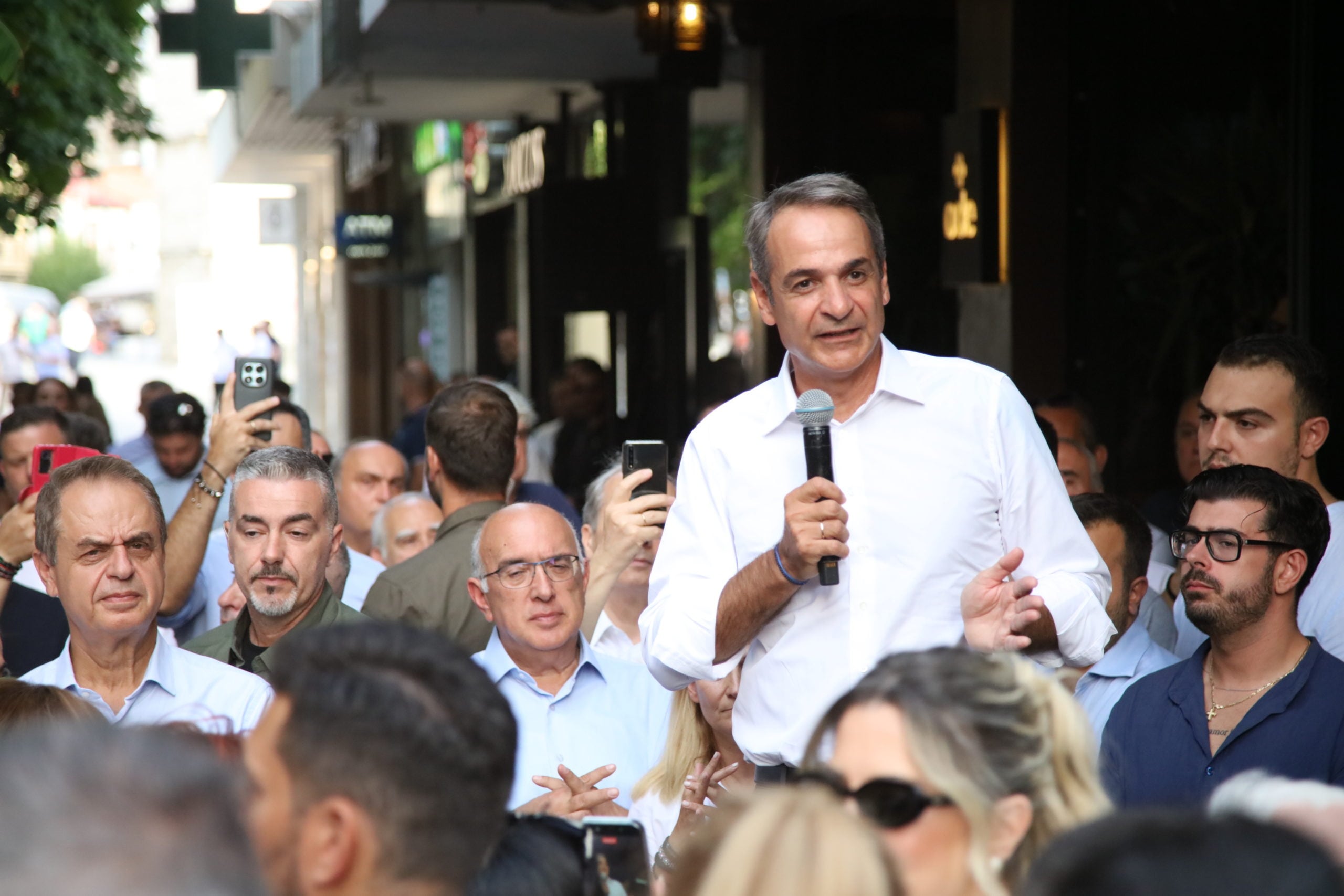 Μητσοτάκης: Μόνο η ΝΔ εγγυάται σταθερότητα και προκοπή – Πάνω τα 950 ευρώ ο κατώτατος μισθός πριν από τις εκλογές