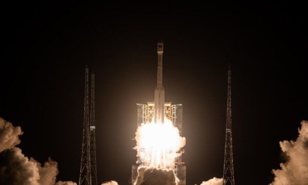 Κίνα: Πύραυλος που μετέφερε τον δορυφόρο ChinaSat-4B εξερράγη λίγα δευτερόλεπτα μετά την εκτόξευσή του – βίντεο