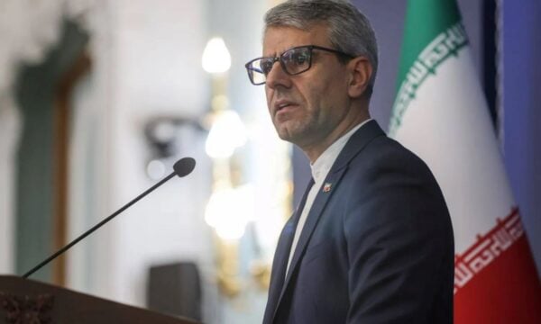 Ιράν: Η συμφωνία Σ. Αραβίας-Πακιστάν-Τουρκίας δείχνει μεταβολή της αντίληψης απέναντι στις ΗΠΑ – Απορρίπτει τα σενάρια ισλαμικού ΝΑΤΟ