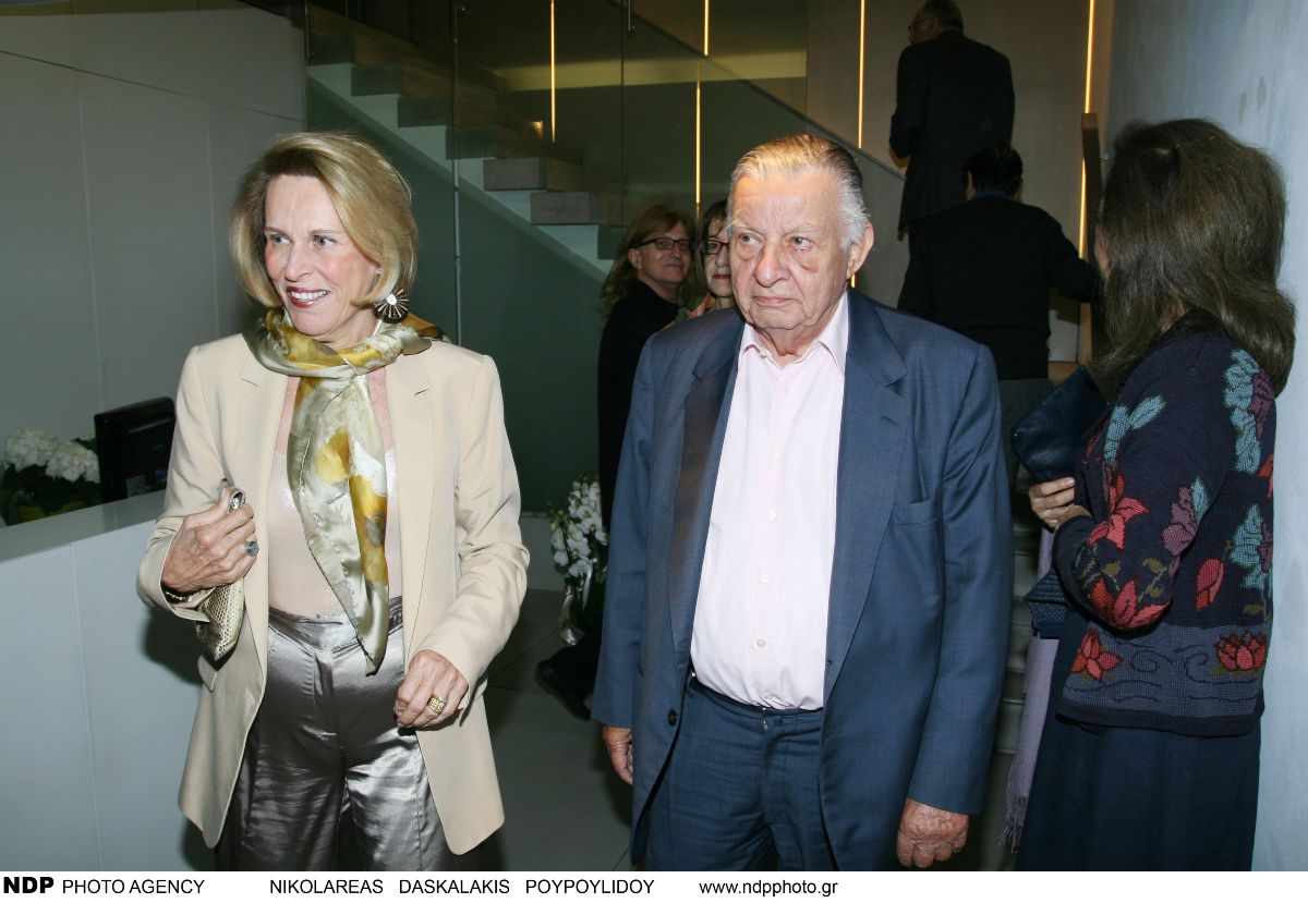 O Γιάννης Βαρβιτσιώτης με τη σύζυγό του Σόφη