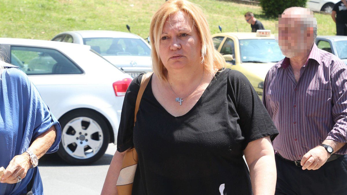 Στο νοσοκομείο η Καίτη Φίνου: Τα λόγια της για τους φρικτούς πόνους (Βίντεο) 1 Στο νοσοκομείο η Καίτη Φίνου: Τα λόγια της για τους φρικτούς πόνους (Βίντεο)