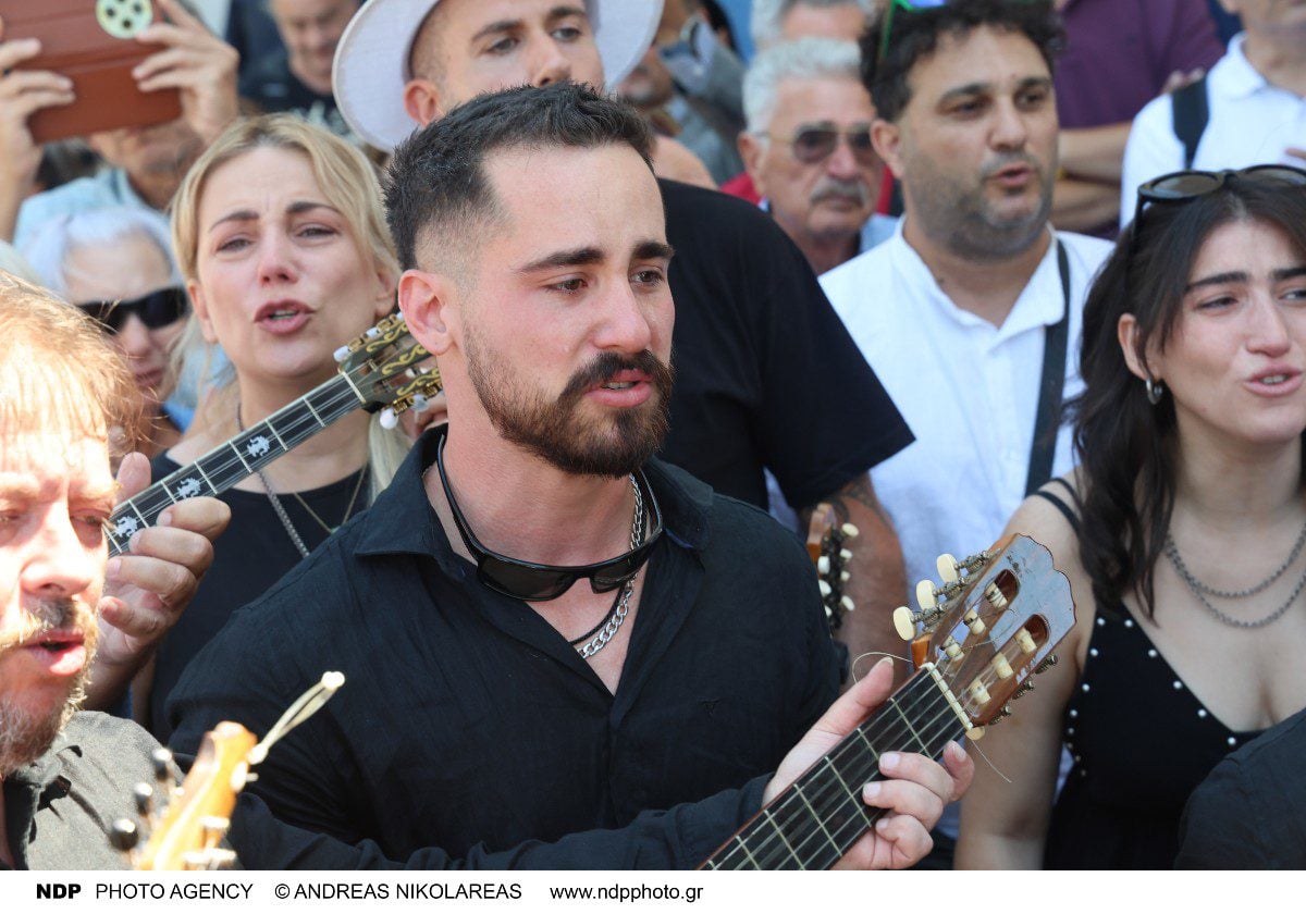 Ο γιος του Νίκου Καλογερόπουλου