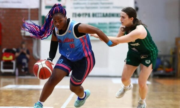 Λίζα Ιτόγια: Η 16χρονη της Εθνικής Κορασίδων απαντά στα ρατσιστικά σχόλια και λέει «Θα συνεχίσω να φοράω τη φανέλα της χώρας μου με περηφάνια»