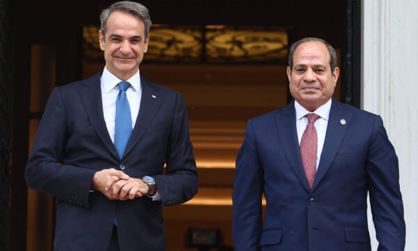 Τηλεφωνική επικοινωνία Μητσοτάκη-Αλ Σίσι: Η Αίγυπτος έτοιμη να προσφέρει βοήθεια για τις πυρκαγιές
