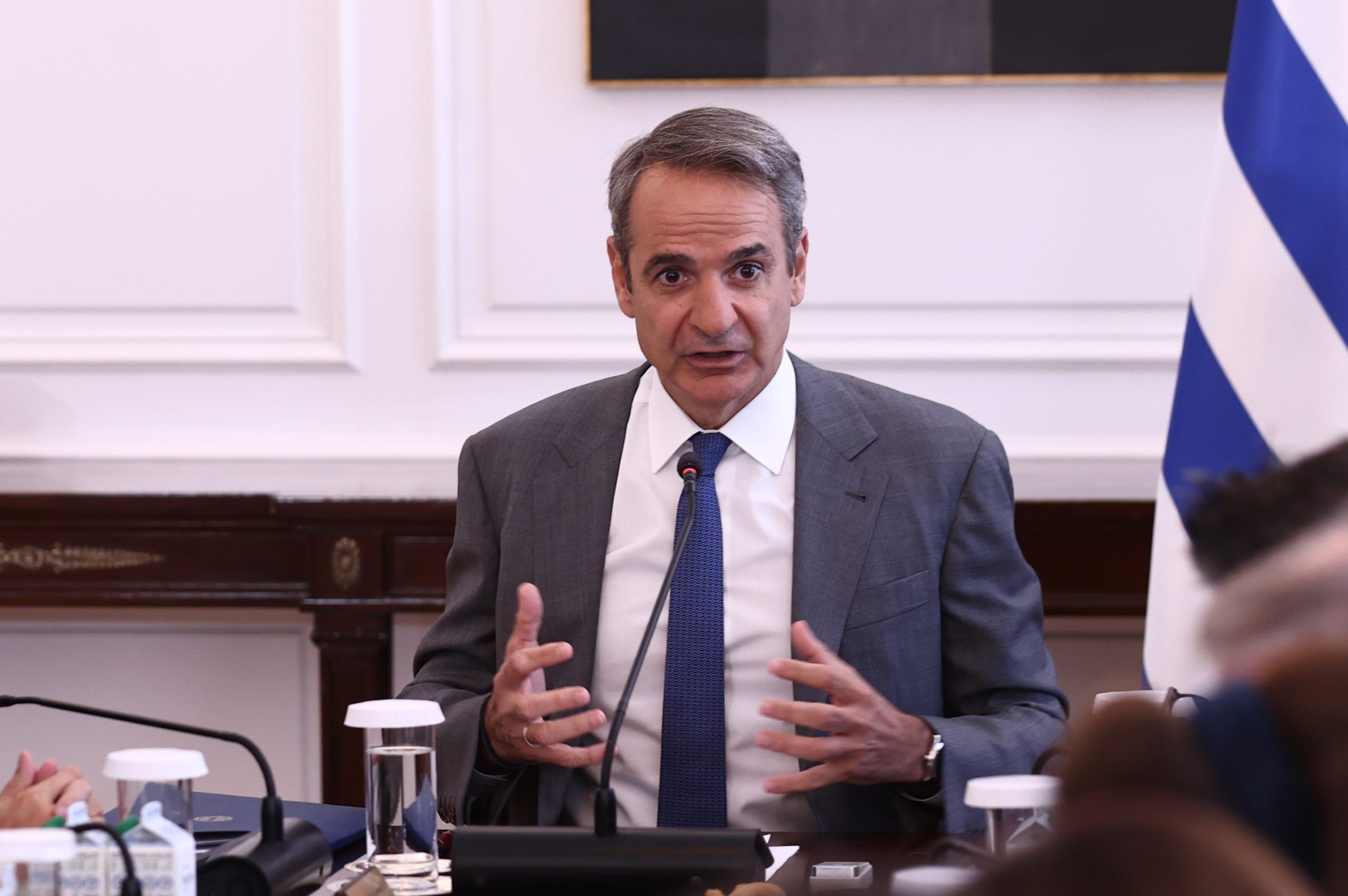 Διυπουργική σύσκεψη υπό τον Πρωθυπουργό για τις αποζημιώσεις των πυρόπληκτων
