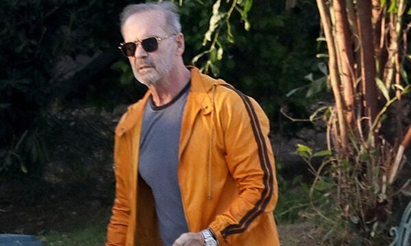 Πέτρος Κωστόπουλος: Ξανά μαζί με τον γιο του μετά την επιστροφή του από τις ΗΠΑ (φωτογραφία)