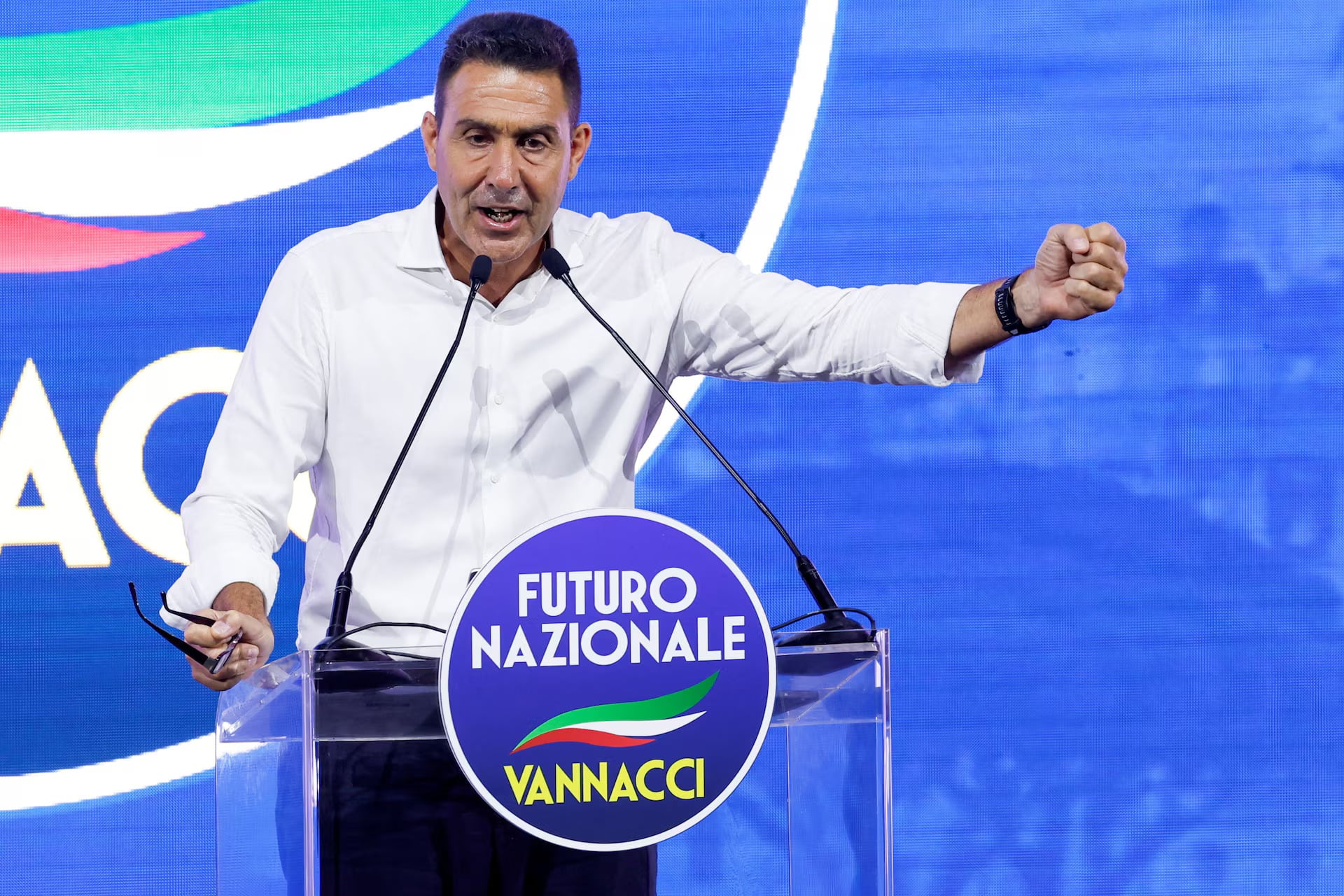 Politico: Η μεταναστευτική κρίση στη Θεούτα και ο νέος «ακροδεξιός εφιάλτης» της Μελόνι με την Ισπανία 10 Politico: Η μεταναστευτική κρίση στη Θεούτα και ο νέος «ακροδεξιός εφιάλτης» της Μελόνι με την Ισπανία