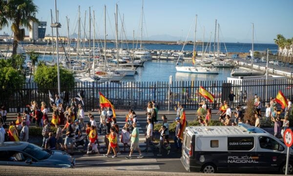 Θέουτα: Οι κάτοικοι αναστέλλουν τις κινητοποιήσεις κατά των μεταναστών υπό τον φόβο συνταύτισης με την ακροδεξιά