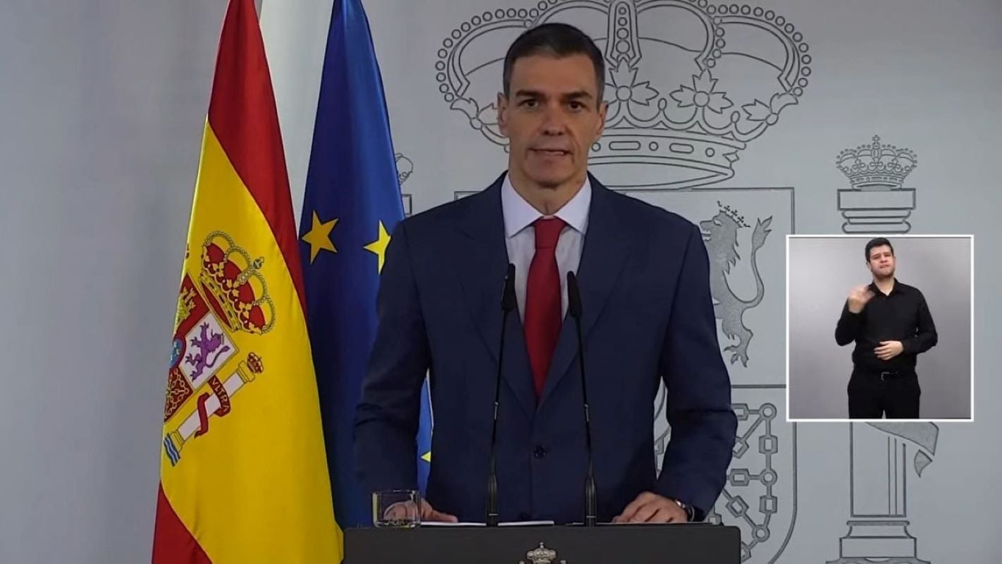 Ισπανία: Νέες αντιδράσεις για τον Σάντσεθ μετά την ανάρτηση της καλοκαιρινής playlist του εν μέσω της κρίσης στη Θέουτα