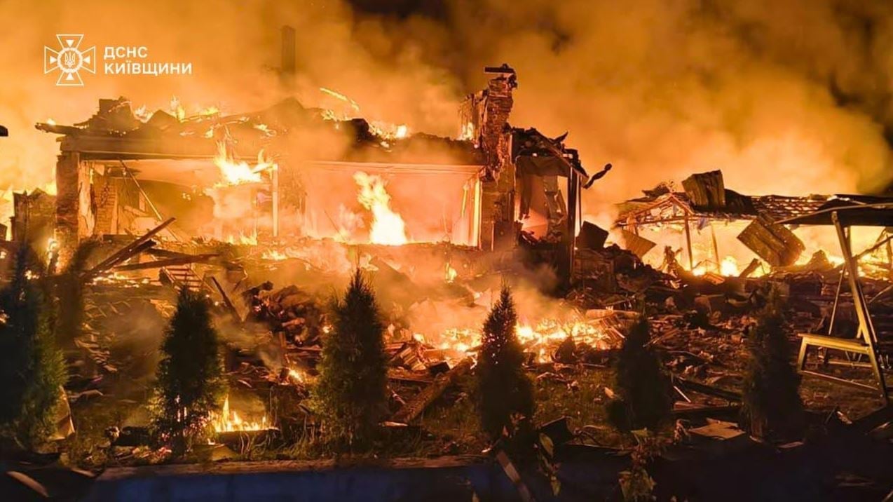 Μακελειό από ρωσικά πλήγματα στην Ουκρανία: Τουλάχιστον 12 νεκροί και 82 τραυματίες, σκοτώθηκαν 3χρονο αγοράκι και οι παππούδες του
