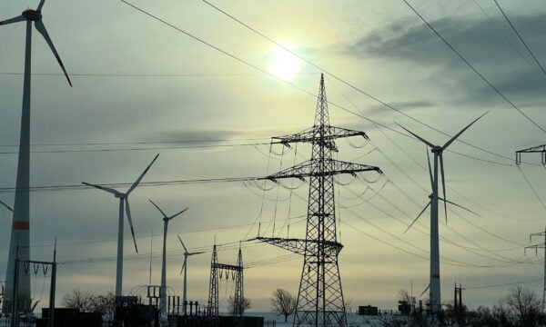 Ενέργεια: Σε υψηλά επίπεδα η χονδρική τιμή ρεύματος και φυσικού αερίου – Αναλυτικά όλα τα στοιχεία