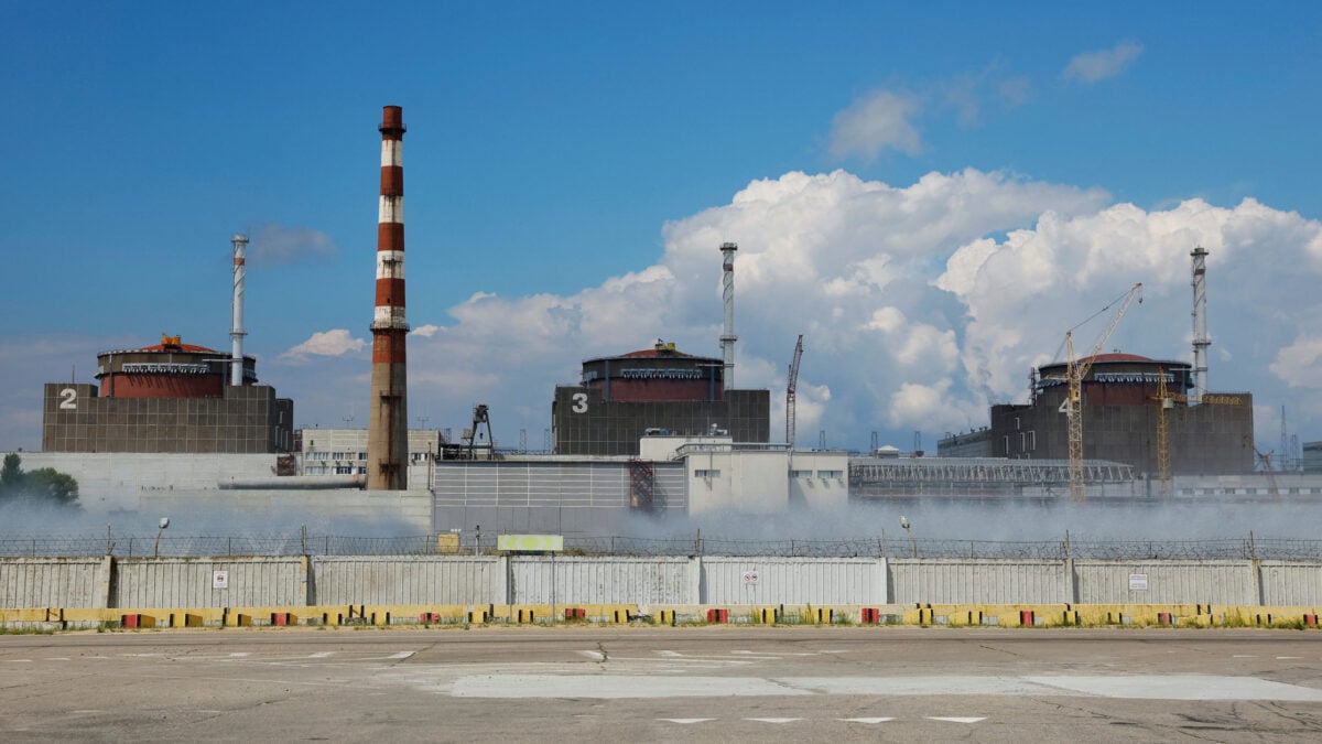 Ζαπορίζια: Χωρίς εξωτερική ηλεκτροδότηση ο μεγαλύτερος πυρηνικός σταθμός της Ευρώπης, ενεργοποιήθηκαν γεννήτριες 1 Ζαπορίζια: Χωρίς εξωτερική ηλεκτροδότηση ο μεγαλύτερος πυρηνικός σταθμός της Ευρώπης, ενεργοποιήθηκαν γεννήτριες