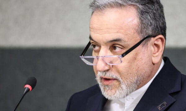 Ορμούζ: Το Ιράν κατηγορεί τις ΗΠΑ για ψευδείς πληροφορίες και στρατηγικά λάθη των μυστικών υπηρεσιών