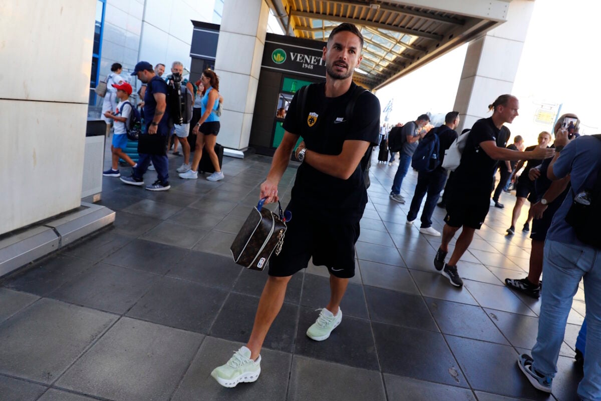 Το μήνυμα του πιλότου στην ΑΕΚ: «Ευχόμαστε στην ΑΕΚ να πετάξει στη League Phase του Champions League»