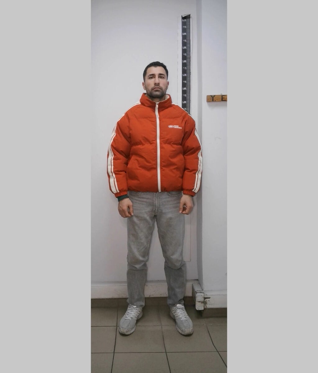 Θεσσαλονίκη: 23χρονος Αφγανός κατηγορείται ότι έδινε ναρκωτικά σε ανήλικα κορίτσια και τα βίαζε 7 Αυτός είναι ο 23χρονος Αφγανός που κατηγορείται ότι έδινε ναρκωτικά και βίαζε ανήλικες στη Θεσσαλονίκη