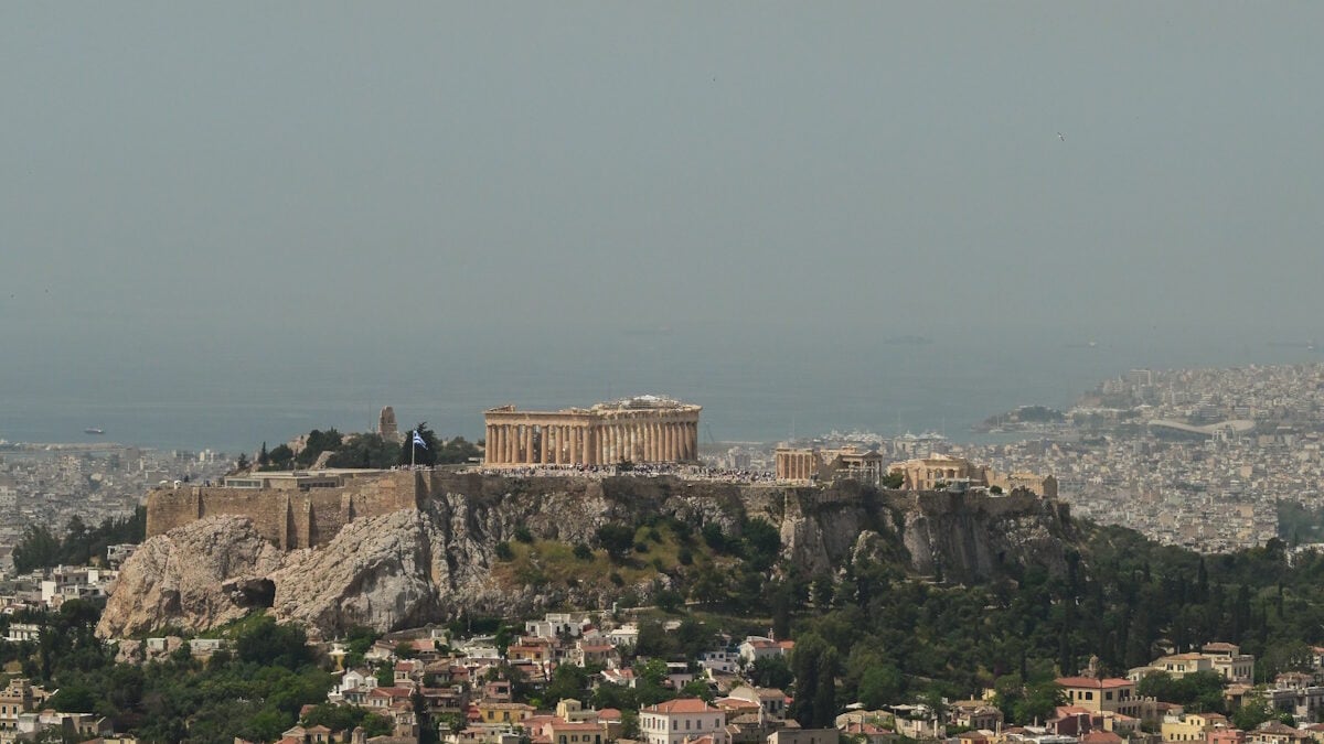 Καιρός σήμερα: Ζέστη και αφρικανική σκόνη, στους 34 βαθμούς η θερμοκρασία στην Αττική 1 Καιρός σήμερα: Ζέστη και αφρικανική σκόνη, στους 34 βαθμούς η θερμοκρασία στην Αττική