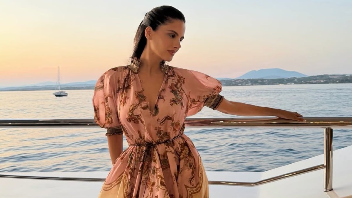 Αλεξάνδρα Νίκα: Σε πολυτελές σκάφος χέρι-χέρι με τον γιο της – «Λιώσαμε» με τις φωτογραφίες