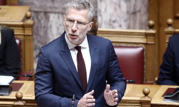 Άκης Σκέρτσος για ΠΑΣΟΚ και ΕΛ.Α.Σ: «Αναλύσεις της παραλίας – Υποκαθιστά την οικονομική ανάλυση με πολιτική προπαγάνδα»