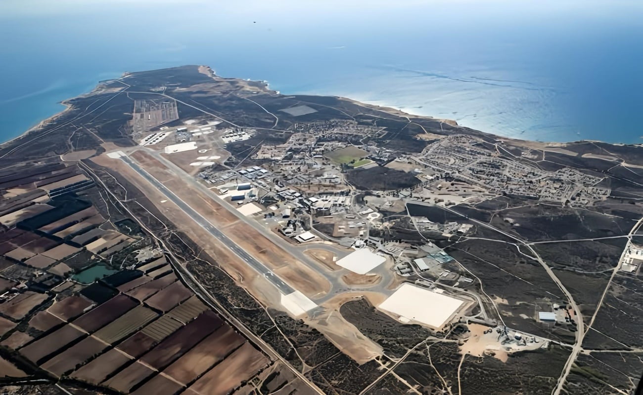 Telegraph: Φόβοι ότι η Κίνα κατασκοπεύει τη βρετανική στρατιωτική βάση RAF στην Κύπρο από πολυτελές ξενοδοχείο