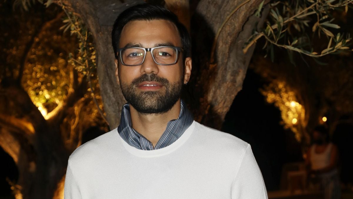 Ανδρέας Γεωργίου: «Μεγαλώσαμε κουβαλώντας την “ταμπέλα” των ορφανών» – Τι είπε για τα παιδικά του χρόνια 7 Ο Ανδρέας Γεωργίου σε έξοδό του.
