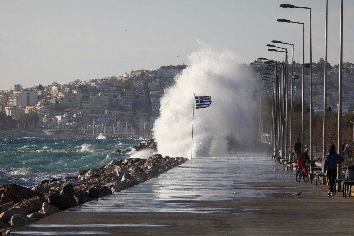 Καιρός σήμερα: Θερμοκρασία έως 40 βαθμούς – Ριπές ανέμων έως 9 μποφόρ