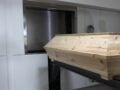 Βρετανία: Ιδιοκτήτης γραφείου τελετών διατηρούσε επί μήνες δεκάδες σορούς και έδινε τέφρα άλλων ανθρώπων στους συγγενείς τους