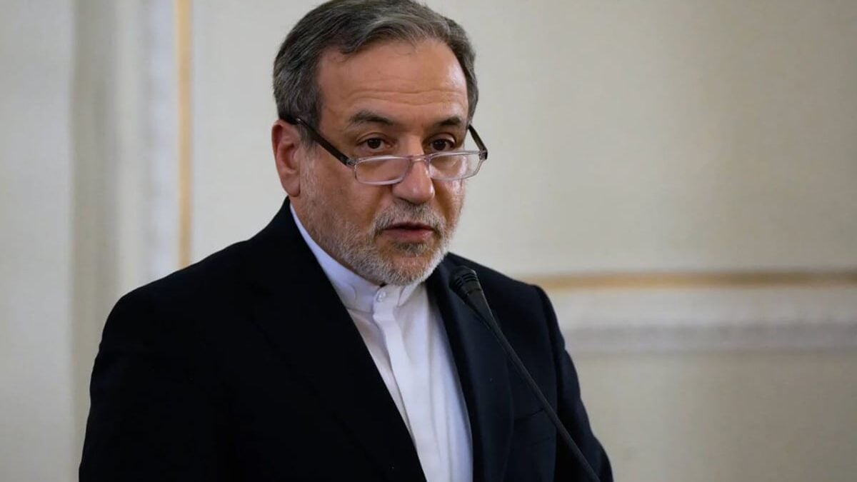 Αραγτσί: Το Ιράν θα απαντήσει σε οποιαδήποτε ενέργεια των ΗΠΑ 1 Αραγτσί: Το Ιράν θα απαντήσει σε οποιαδήποτε ενέργεια των ΗΠΑ