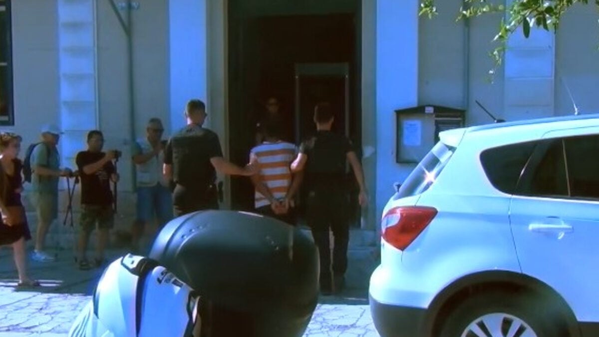 Αργολίδα: Προφυλακιστέοι οι δύο κατηγορούμενοι για τη δολοφονία του 58χρονου ψυχολόγου 1 Αργολίδα: Προφυλακιστέοι οι δύο κατηγορούμενοι για τη δολοφονία του 58χρονου ψυχολόγου