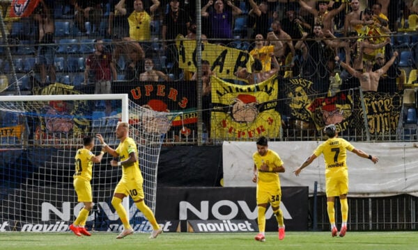 Καλαμάτα – Άρης 2-3: Ανατροπή στις καθυστερήσεις και μεγάλο διπλό με ήρωα τον Φαμπιάνο