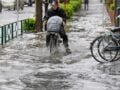 Τέσσερις νεκροί από φονικές πλημμύρες στο Τόκιο – Χιλιάδες εγκλωβισμένοι σε αεροδρόμια και σιδηροδρομικούς σταθμούς