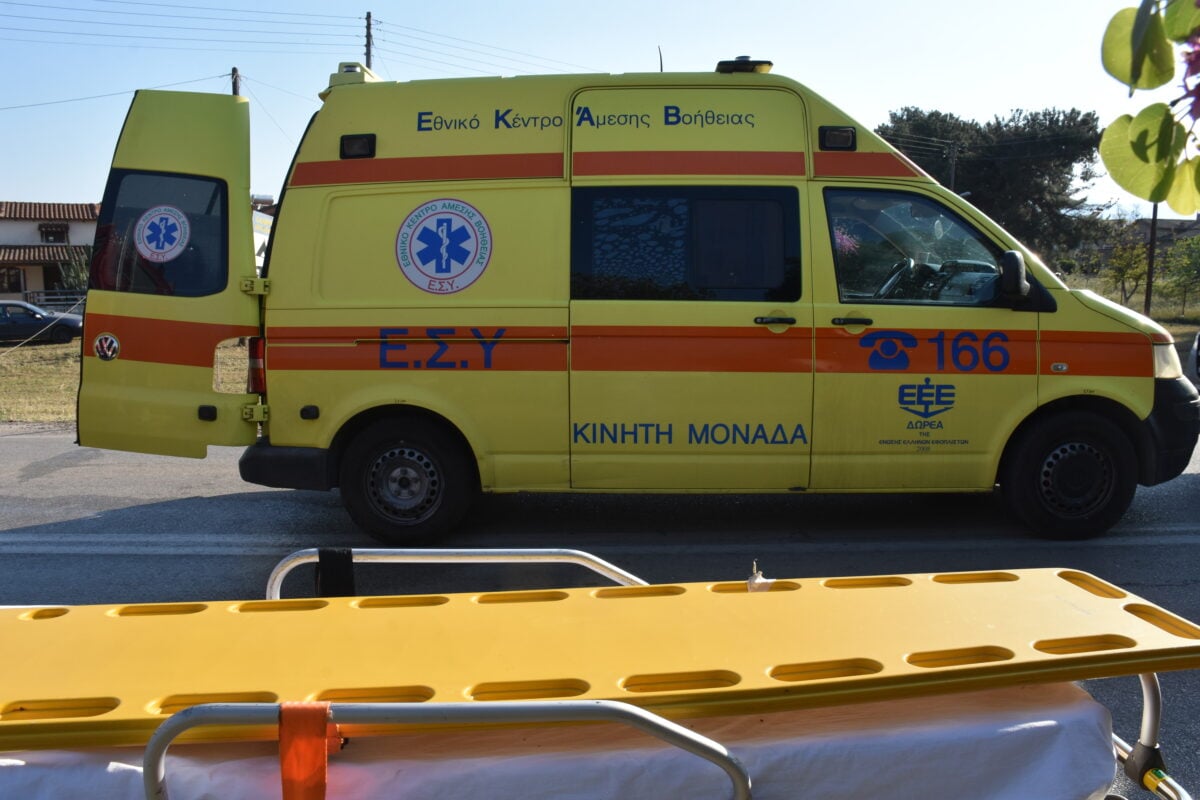 Γουδί: 53χρονη έπεσε από τον 5ο όροφο πολυκατοικίας – Ανασύρθηκε χωρίς τις αισθήσεις της