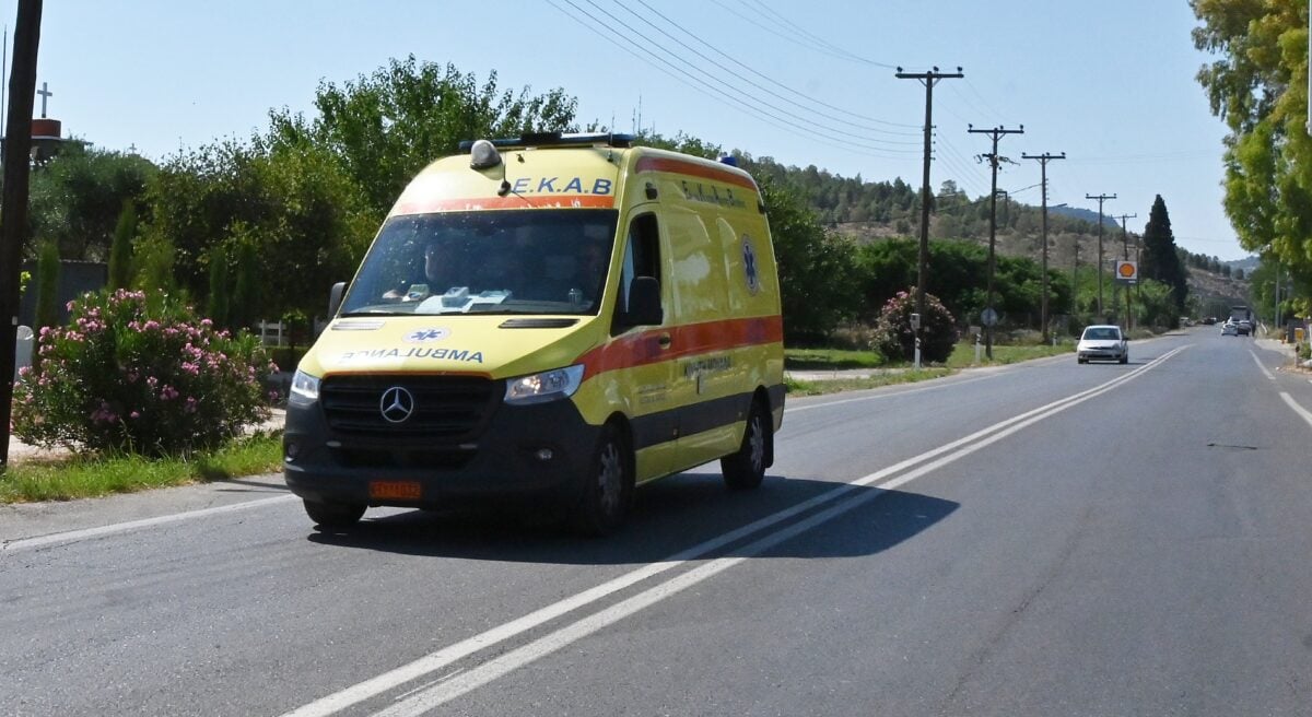 Σέρρες: Δύο νεκροί σε τροχαίο με σύγκρουση αυτοκινήτου και φορτηγού
