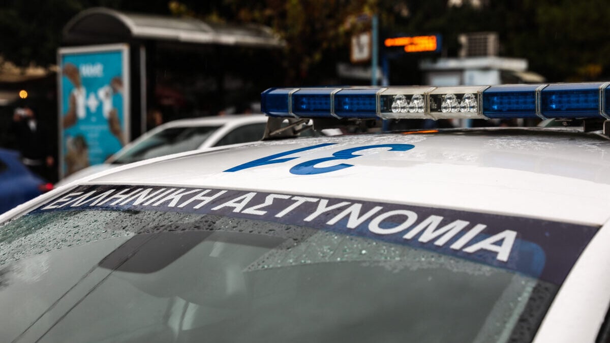 Θεσσαλονίκη: Συνελήφθη Τούρκος με ερυθρά αγγελία για πλαστογραφία, διακίνηση ναρκωτικών, οπλοκατοχή και ληστεία 1 Θεσσαλονίκη: Συνελήφθη Τούρκος με ερυθρά αγγελία για πλαστογραφία, διακίνηση ναρκωτικών, οπλοκατοχή και ληστεία