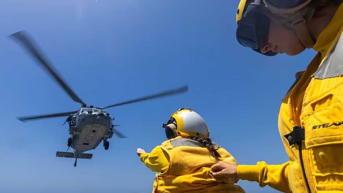 CENTCOM: 68 εμπορικά πλοία έχουν ανακατευθυνθεί λόγω του αποκλεισμού του Ιράν 1 CENTCOM: 68 εμπορικά πλοία έχουν ανακατευθυνθεί λόγω του αποκλεισμού του Ιράν
