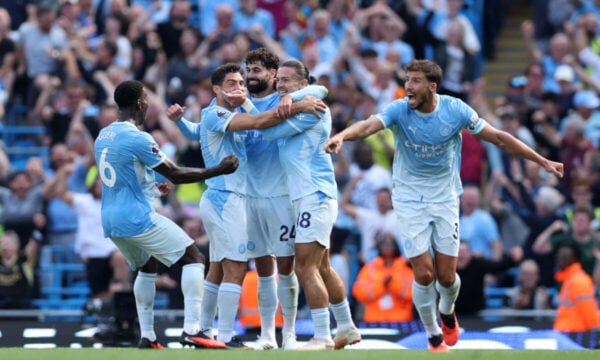 Premier League: Νίκη με φοβερή ανατροπή για Μάντσεστερ Σίτι, σαρωτική πρεμιέρα για την Μπράιτον του Κωστούλα