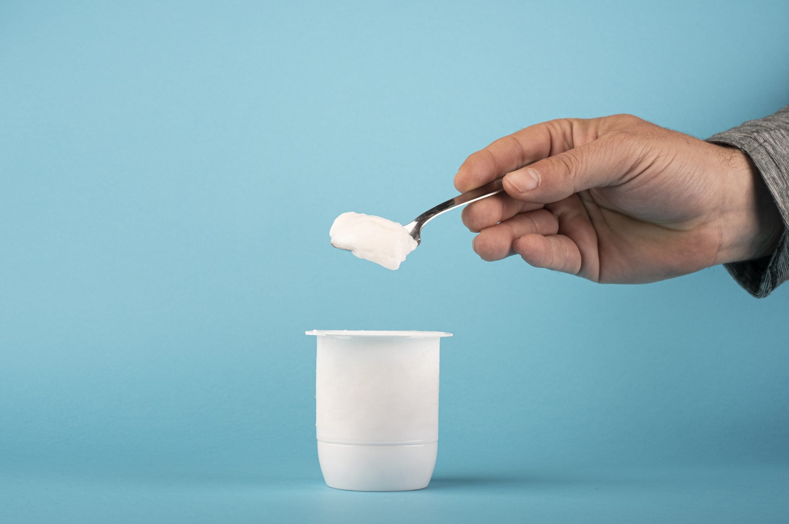 Γιαούρτι: 5 οφέλη για την υγεία από την καθημερινή κατανάλωσή του σύμφωνα με ειδικούς