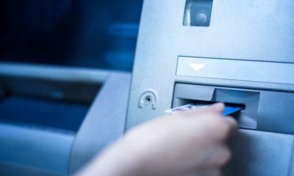 e-ΕΦΚΑ και ΔΥΠΑ: Ποιοι πληρώνονται από σήμερα έως και την Παρασκευή