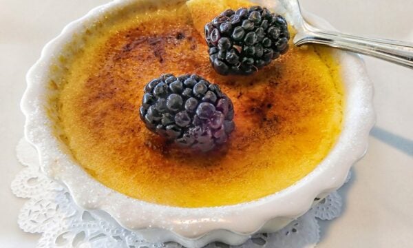 Crème brûlée που γίνεται παράσταση (Vid)