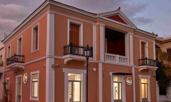 Η ΔΕΗ ξεπέρασε τα 100 καταστήματα νέας γενιάς – στόχος η νέα εμπειρία εξυπηρέτησης