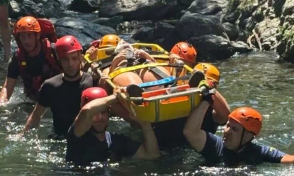 Σαμοθράκη: Διάσωση 15χρονης που τραυματίστηκε στο κεφάλι σε δύσβατη περιοχή