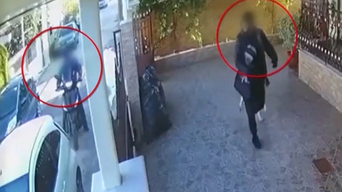 Βίντεο-ντοκουμέντα μετά τη δολοφονία Ζαμπούνη: Οι εικόνες και η μεγάλη γκάφα που οδήγησαν στη σύλληψή του στην Κύπρο 1 Βίντεο-ντοκουμέντα μετά τη δολοφονία Ζαμπούνη: Οι εικόνες και η μεγάλη γκάφα που οδήγησαν στη σύλληψή του στην Κύπρο