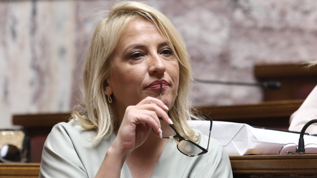 Ρένα Δούρου: Μήνυμα για τον Δεκαπενταύγουστο 1 Ρένα Δούρου: Μήνυμα για τον Δεκαπενταύγουστο