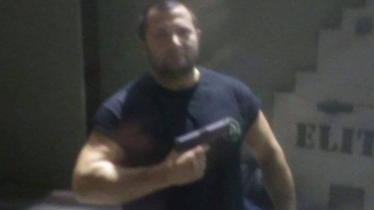 Νέα Σμύρνη: 48χρονος είχε προσχεδιάσει το έγκλημα – Απαντήσεις στα κινητά τηλέφωνα αναζητούν οι αρχές 1 Νέα Σμύρνη: 48χρονος είχε προσχεδιάσει το έγκλημα – Απαντήσεις στα κινητά τηλέφωνα αναζητούν οι αρχές