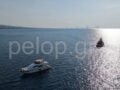 Αχαΐα: Ξεκόλλησε το πολυτελές γιοτ που είχε προσαράξει για 5 μέρες σε αβαθή νερά στο Δρέπανο