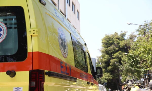 Άργος: Άγρια επίθεση σε διασώστη του ΕΚΑΒ την ώρα που παρείχε βοήθεια σε μεθυσμένο άνδρα
